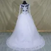 2020 Vestido de NOIVA Dentelle à manches longues Vol V cou Mariage robe moderne arabe élégante robe de mariée avec de vraies images