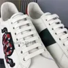 Rabatt Billiga Män Kvinnor Sneaker Casual Skor Låg Top Läder Sneakers Ace Bee Stripes Sko Walking Sport Trainers Drop Shipping
