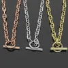 Europe America Fashion Style Men Lady Kvinnor Guld-Silver-Rose Gold Metal Lovers Tjock Halsband med Graverad H Letter Clasp Pendant