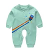 Nyfödd kläder Höst Bomull Nyfödd långärmad One-Piece Kläder Barnkläder Infant Rompers för Boy Girl Jumpsuit Xmas Presenter