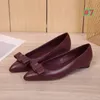 TEMPO DE MODA DE MODANTE DE MODANTE Designer de couro genuíno Sapatos de couro macio de mulheres