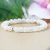 MG0965 6 mm A Grade Moonstone Pulseira Coração Chakra Lucky Bracelet Para Mulheres Cura Chakra Dainty Yoga Mala Pulseira 324s