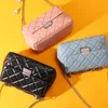 Tasarımcı -Women Omuz Çantaları Gerçek Koyun Derisi Deri Lozma Çanta Metal Deri Zincir Taşınabilir Çanta Hakiki Deri Çapraz Çanta