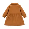 Прыжки метров европейские американские кнопки платье бренд детская одежда Осень новая хлопчатобумажная одежда для девочек с длинным рукавом 210331
