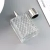 Atomiseur de brume fine en verre de 100 ml, grilles carrées en verre vide Atomiseur de parfum Bouteille de pompe de pulvérisation Bouteille rechargeable de voyage pour parfum liquide