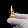 Creatieve Mini Aansteker Striker Kerosine Oil Draagbare Pocket Lichter Sleutelhanger Gourdes Gevormde Slijpwiel Lichter Free Fire