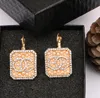 Vente chaude Perle Boucles d'oreilles cloutées Petit parfum Tempéramment doux Nouvelles boucles d'oreilles simples