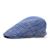 Berets Vintage Men Plaid Caps Golf Körning SBOY BERET HAT Höst vår British Western Style Male