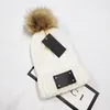 6 farben Mode Frauen Stricken Kappen Bobble Hüte Warme Und Weiche Pom Beanies Marke Häkeln Hut Mit Tag Großhandel