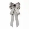 Krawat kravat żeńska biała koszulka bozowa sukienka broszka muszka profesjonalna noszenie szpilek krawat szkolna mundur wstążki Bowtie Accessori276f