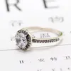 Klusterringar 2021 Original Silver Color Round Sparkle Ring for Women Resizable Wedding Engagement Pan Drop14789253