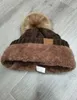 Niños Adultos Pom Poms Gorros Sombrero de punto Gorro de invierno grueso y cálido Sombrero de lana de punto de cable elástico suave Skullies Beanie Girl Gorras de esquí GGA3727