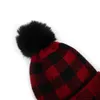 2PC Set Moeder Baby Muts Winter Gebreide Hoeden Rood Zwart Grid Ouder-Kind Hoed Zwarte Bontbal Op Top Houd Warm XMS Hats