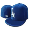 Bonne conception Royal Blue ajusté chapeau plat bord brodé fans baseball chapeaux taille sur le terrain complètement fermé casquettes de baseball designer pour hommes9571394
