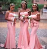 2021 Coral Sukienki Druhna Syrenki Paski Peplum Koronki Aplikacja Sweep Pociąg Satyna Maid of Honor Suknia Afryki Wedding Wedding Wear