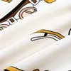 Новый саржевого шелковый шарф женщин карете печати площади шарфов Мода Wrap Женский Foulard Большой Хиджаб шаль шейный 130 * 130см