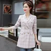 Kvinnors kostymer Blazers Double-Breasted Plaid Women Suit Jacket 2021 Vår Höst Slim Mid-Length Elegant Ytterkläder Kvinnliga Overaller Coats