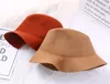 Golvende run fedora hoed vrouwen kunstmatige wol solide kleur herfsthoeden voor vrouwen modieuze vilt hoed vintage hoeden klassiek sombrero4230580