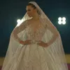 Luksusowe Suknie Balowe Suknie Ślubne 2020 Długie Rękawy Koronkowe Koraliki Cekiny Suknie Ślubne Robe de Mariée Plus Size Arabska Kościół Suknia Ślubna