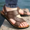 2020 Fashion Mens Summer Classic Sandaler Äkta Läder Strand Casual Bekväm Slip-On Fritid Vivet Two-Way Wearing Shoes