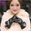 Guanti senza dita 1 paio 2021 Beautiful Fur Ball PU Leather For Winter Brand Mitten Luvas Women Female1