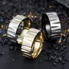 Banda de anillo de incisión de acero inoxidable Anillos de boda de corte de oro negro para hombres Joyería de moda para mujer voluntad y arena