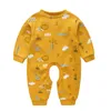 Nyfödd kläder Höst Bomull Nyfödd långärmad One-Piece Kläder Barnkläder Infant Rompers för Boy Girl Jumpsuit Xmas Presenter