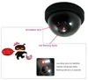 اللاسلكية الأمن المنزلية دمية المراقبة قبة كاميرا محاكاة رصد نصف الكرة المزيفة مع ضوء الأشعة تحت الحمراء وهمية مراقبة كاميرا وهمية