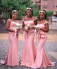 Koraal bruidsmeisje jurken zeemeermin banden peplum kanten applique sweep trein satijnmeisje jurk Afrikaans land bruiloft formeel slijtage 403