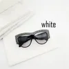 Oversized Rhinestone Frame Square Solglasögon för Kvinnor Diamond Shiny Brand Glasses Designer Fashion Female Shades AB19