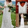 Vintage koronkowe sukienki z krótkimi rękawami zapiekniętymi v szyja niestandardowa wykonana z tyłu pojemnik ślubna suknia ślubna vestido de novia