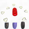 100 sztuk Złoto Heart Hollow Nail Art Dekoracje Rama Trójkąt 3D Naklejki Hybrydowy Metalowy Nit Punk Nailart Dostawa do paznokci