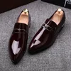 Hommes décontracté affaires mariage robe formelle chaussures en cuir verni brillant sans lacet paresseux conduite oxfords chaussure noir rouge mocassins zapatos