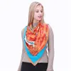 Pobing 100 Twill Silk Femmes Écharpe Euro Design Forest Animal Girafe Print Neckerchief High Quality Lady Foulard Square Bandana Y25883095