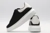 2022 Designer Logo Oversized Casual Shoes White Black Leather Luxury Velvet Suede Womens Alpargatas Trainers mens women Blue Flats Lace Up Platform Sole zapatilla de deporte