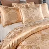 Claroom Jacquard Juego de cama Queen King Size Funda nórdica Ropa de cama de seda Edredón de alta calidad Color dorado de lujo 2/3 piezas Edredón C1018