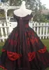 Gothic Belle Red Black Upcale Fantasy Wedding Dresses Gown Exponed Bening Corset Lace Applique Beading Victorian Masquerade