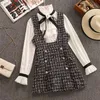 Höst Vinter 2 Styck Set Overaller Dres Eleganta Ruffles Chiffon Bow Shirt Top + Dubbelbröst Plaid Tweed Vest 220113