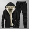 Winter Dikke Warm Fleece Trainingspak Mannen Plus Size Hooded 2 Stuk Set Thermische jas + Broek Sportkleding Casual Sweat Past 8XL Y1221
