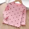 Neue Frühjahr Baumwolle Mädchen T-Shirt Langarm Baby Kinder Oansatz Bodenbildung Shirt für Kinder Kleidung Nette Herz Mädchen Tops