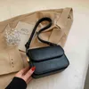 NXY Avondtassen High Sense Small Bag 2022 Nieuwe Veelzijdige Ins Vierkante Eenvoudige en modieuze Single Shoulder Messenger Bag in Winter 220211
