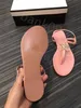 Topp lyxig designer sandaler platt botten rosa flip flop inre l￤der tunna skosn￶ren non slip strandskor smal inlagd med stj￤rnor och diamanter tofflor med l￥dan dammp￥se