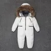 -30 Abrigo de invierno ruso de alta calidad Traje para la nieve 2020 Chaqueta de plumón de pato Ropa para niñas Escalada Para niños Mono para niños 4 ~ 10 años LJ201017