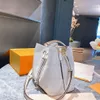 Högkvalitativ äkta läder Dammode handväska Axelväska tote N￉ONO￉ Lyxdesigner Cross body präglade väskor handväskor med dragsko pool Plånbok Handväska Plånböcker