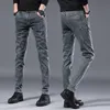 2020 İlkbahar Sonbahar Yeni Erkekler Kot Siyah Klasik Moda Tasarımcısı Denim Skinny Jeans erkek Rahat Yüksek Kalite Slim Fit Pantolon 201118