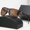 Gafas de sol de diseño para hombre de lujo Protección Sol Anteojos originales Moda Gafas de conducción clásicas PC Negro y marco marrón Espejos 3858601