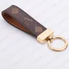 Fashion Key Buckle Car Keychain Handmade Leather Keychains Men Women Bag Pendant Accessories 9 Color