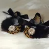 Dollbling Leopard Hair Hair Crib Scarpe per cuccioli fatti a mano Bling Girl Born Infant Bebe Pearls Scarping Ballet First Walkers Scarpe 220301 220301