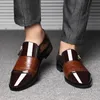 2020 New Mens Dress Sapatos Pontos de couro de couro