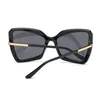 Óculos de sol 2022 Big Women Fashion Cat Eye Cateye Sun Glasses para Lady Vintage Butterfly Metal Sunglass249L